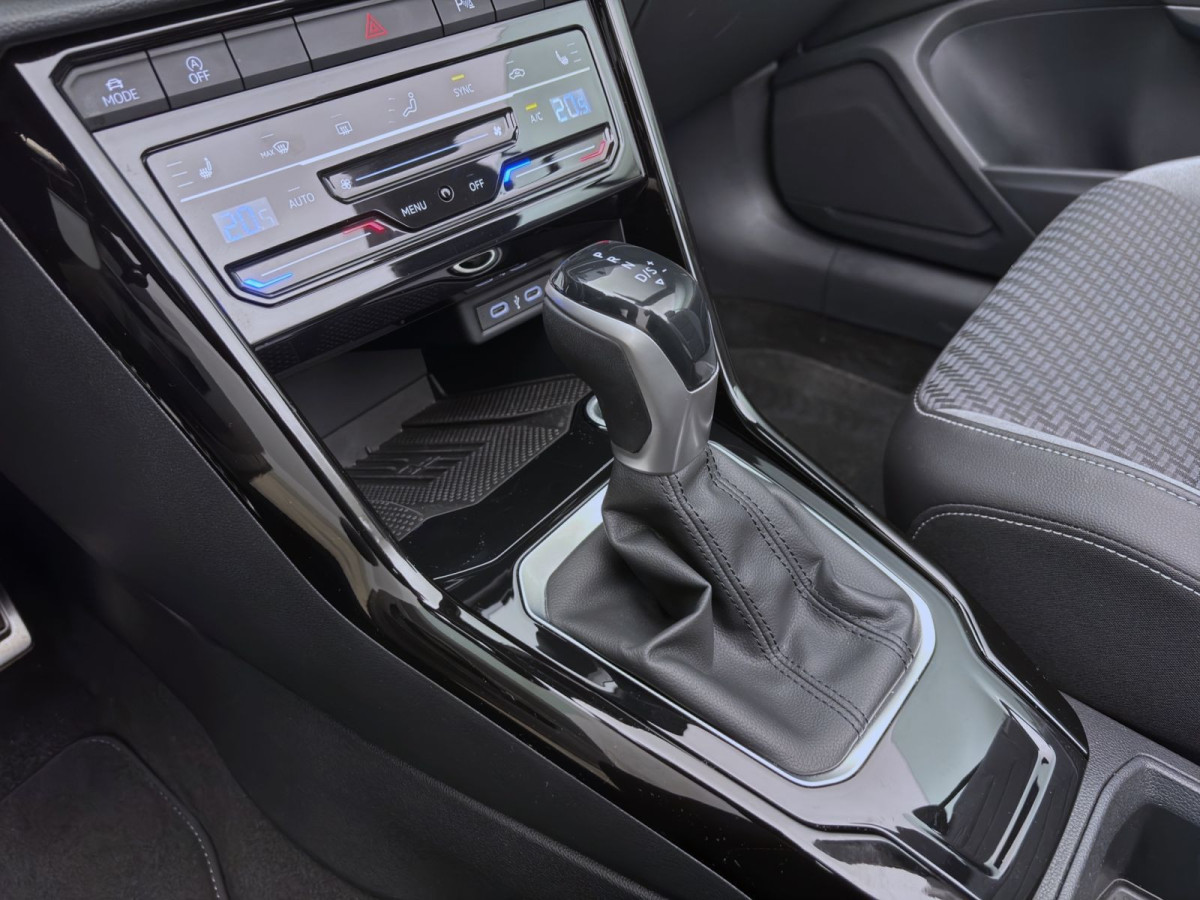 Thumb 13: Volkswagen T-Roc Cabriolet 1.5 TSI DSG R-LINE AHK NAVI SITZHZG PDC