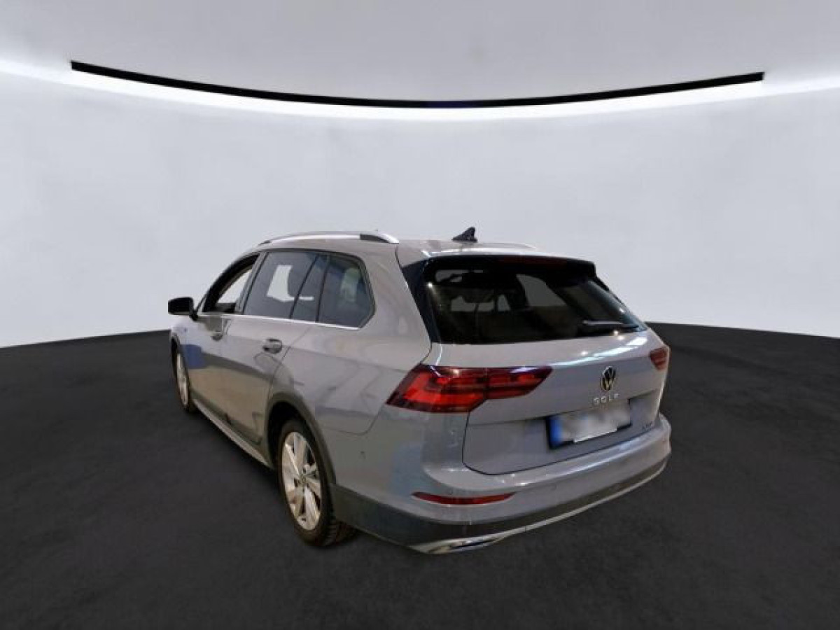 Thumb 1: Volkswagen Golf Variant 2.0 TDI DSG 4M ALLTRACK PANO AHK NAVI IQ.LIGHT