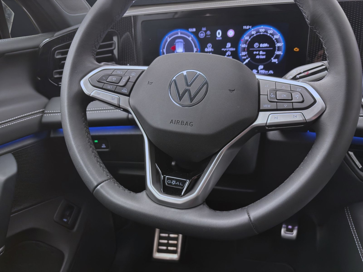 Thumb 11: Volkswagen Tiguan 2.0 TDI DSG GOAL AHK NAVI KAMERA IQ.LIGHT