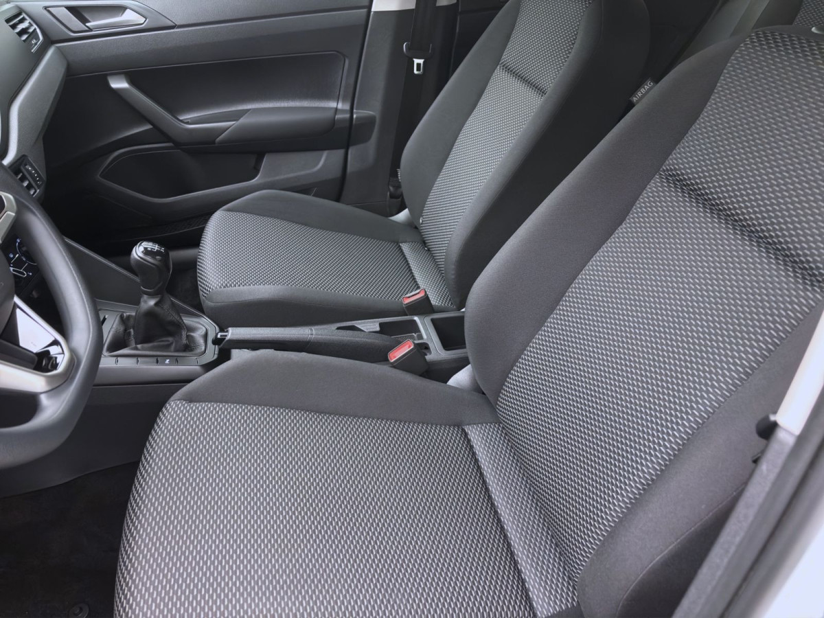 Thumb 8: Volkswagen Polo 1.0 MPI PDC LED SITZHZG DAB+