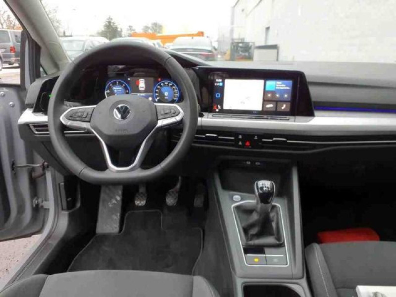 Bild 2: Volkswagen Golf Variant 2.0 TDI LIFE PANO AHK NAVI SITZHZG