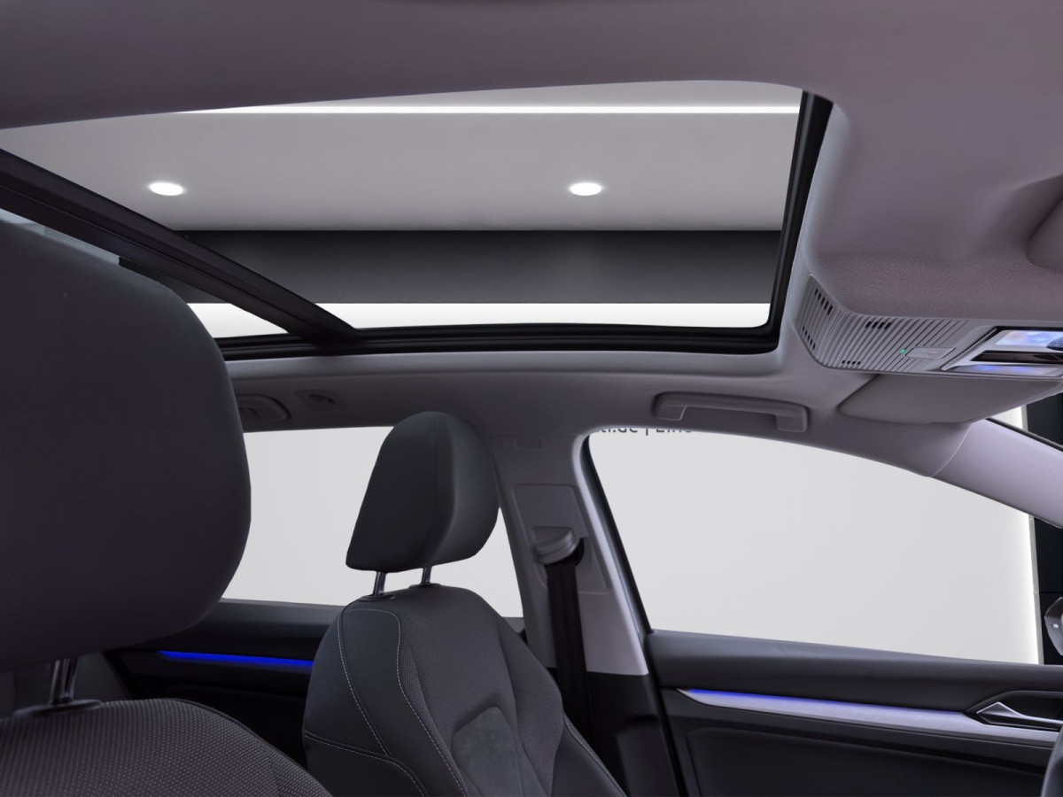 Thumb 15: Volkswagen Golf Variant 2.0 TDI LIFE PANO AHK NAVI SITZHZG