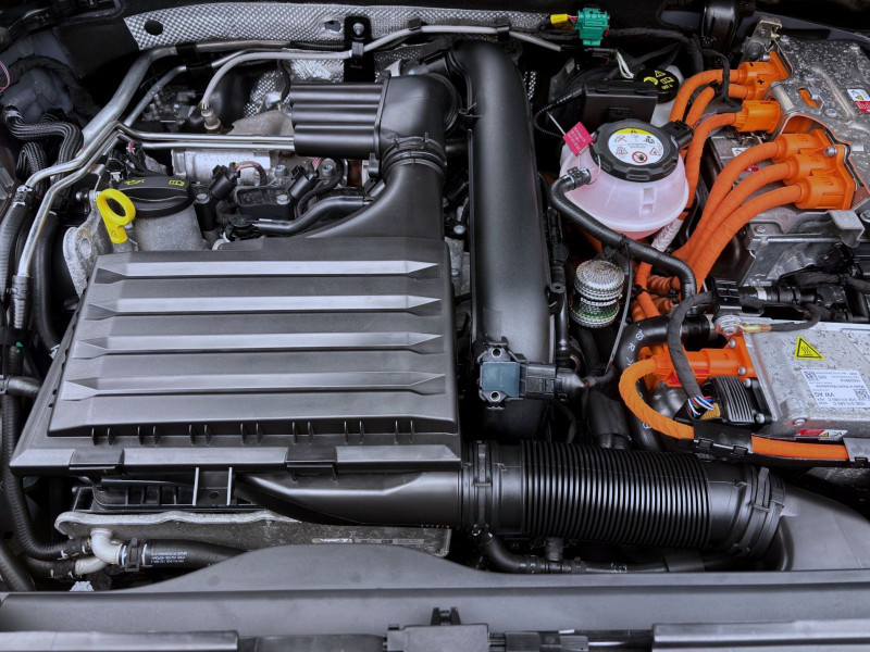 Bild 18: Cupra Formentor 1.4 TSI e-Hybrid DSG VZ NAVI KAMERA PDC SITZHZG