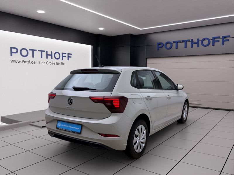 Bild 4: Volkswagen Polo 1.0 MPI LIFE NAVI PDC LED DAB+