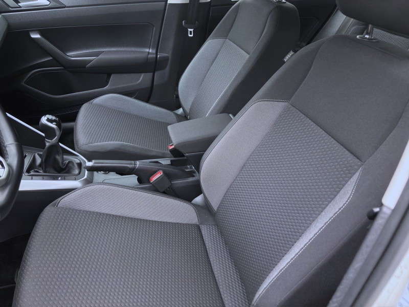 Bild 8: Volkswagen Polo 1.0 MPI LIFE NAVI PDC LED DAB+