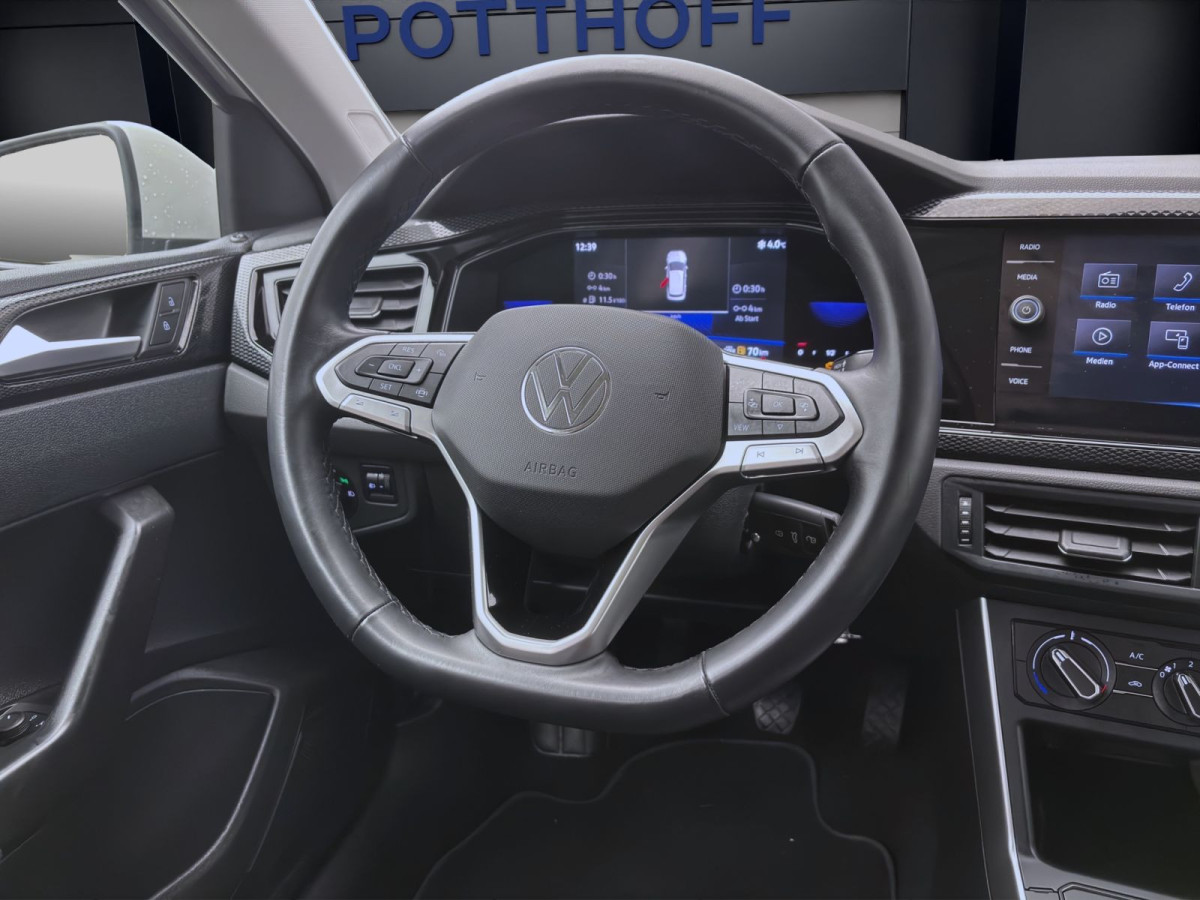 Thumb 10: Volkswagen Polo 1.0 MPI LIFE NAVI PDC LED DAB+