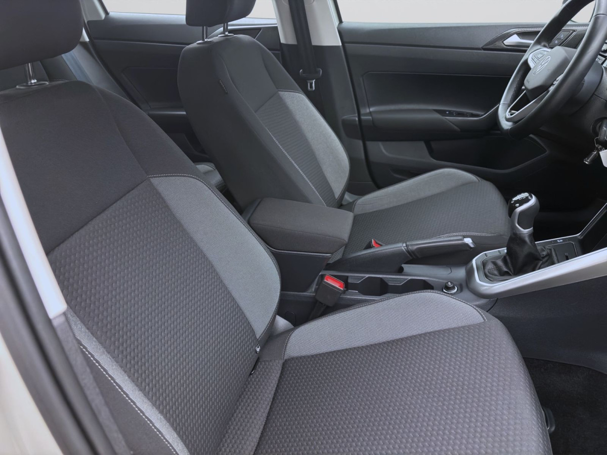 Thumb 15: Volkswagen Polo 1.0 MPI LIFE NAVI PDC LED DAB+