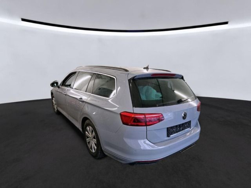 Bild 1: Volkswagen Passat Variant 2.0 TDI DSG BUSINESS NAVI KAMERA PDC IQ.LIGHT