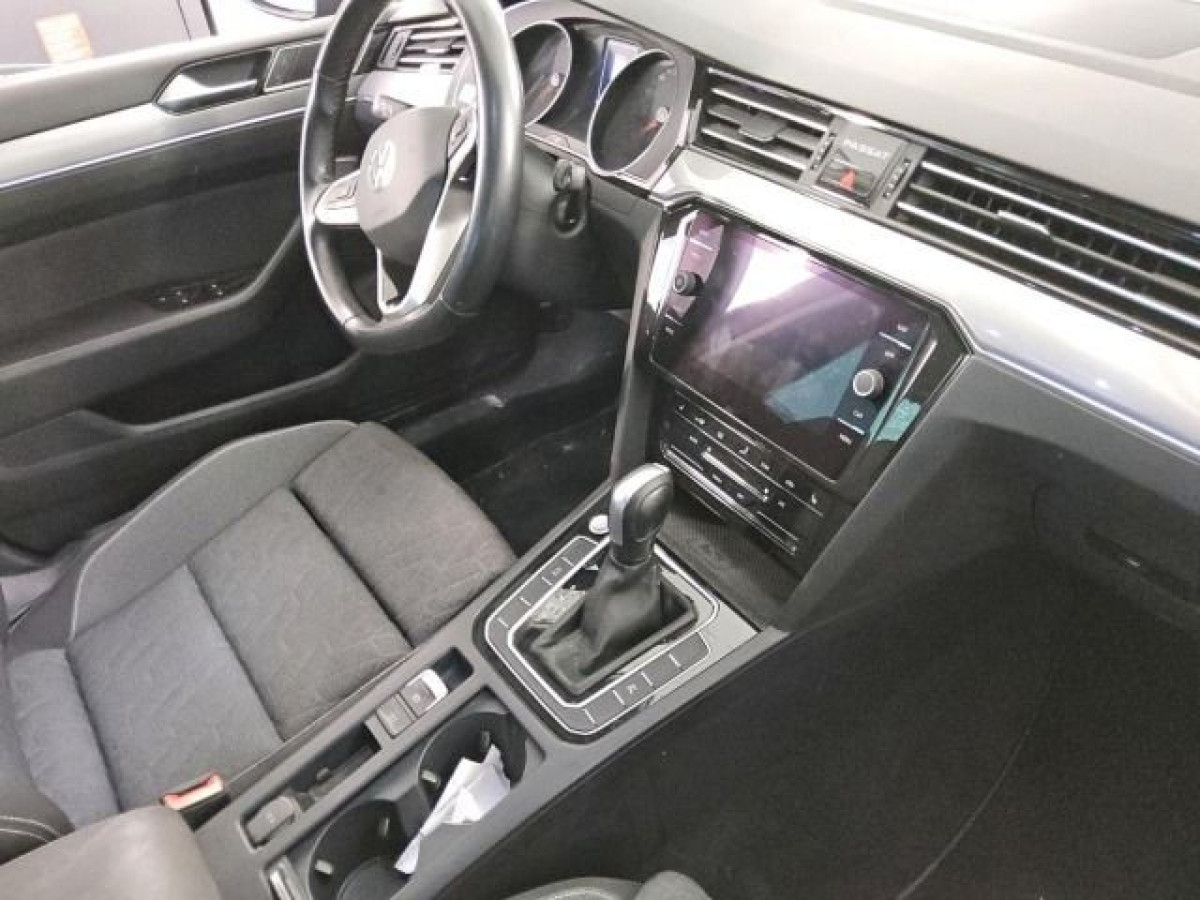 Thumb 2: Volkswagen Passat Variant 2.0 TDI DSG BUSINESS NAVI KAMERA PDC IQ.LIGHT