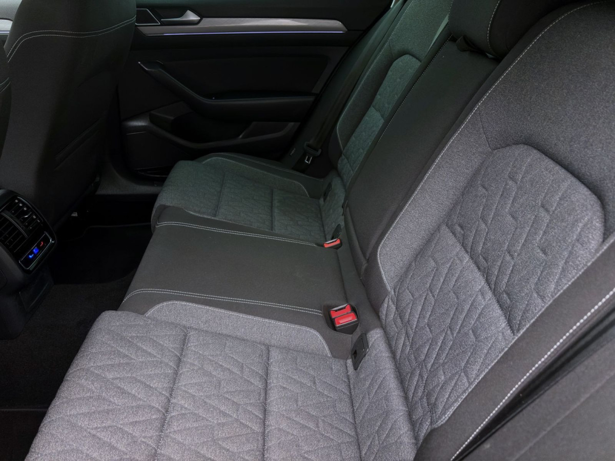 Thumb 14: Volkswagen Passat Variant 2.0 TDI DSG BUSINESS NAVI KAMERA PDC IQ.LIGHT