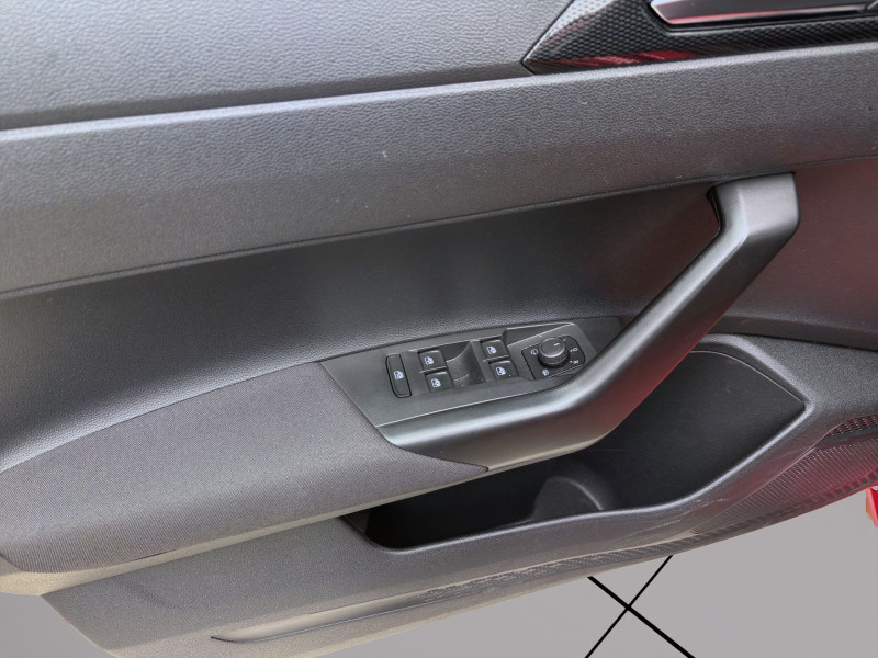 Bild 9: Volkswagen Polo 1.0 TSI LIFE NAVI PDC SITZHZG KLIMA LED