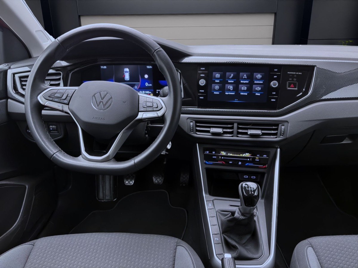 Thumb 12: Volkswagen Polo 1.0 TSI LIFE NAVI PDC SITZHZG KLIMA LED