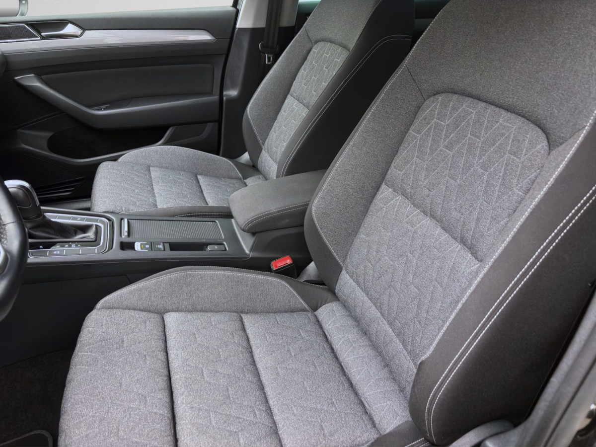 Thumb 8: Volkswagen Passat Variant 2.0 TDI DSG BUSINESS NAVI KAMERA PDC SITZHZG