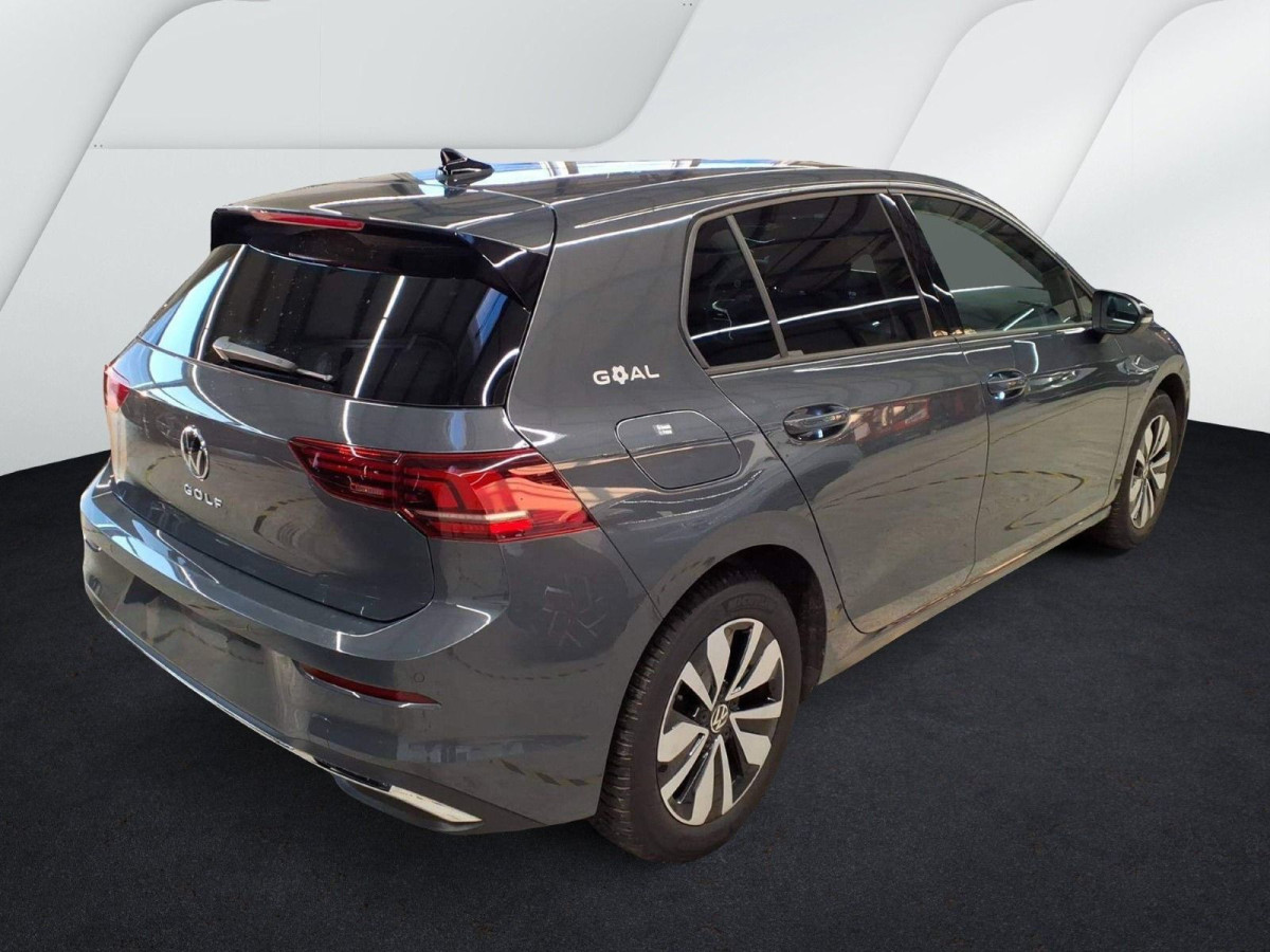 Thumb 1: Volkswagen Golf 1.5 TSI GOAL AHK NAVI PDC SITZHZG