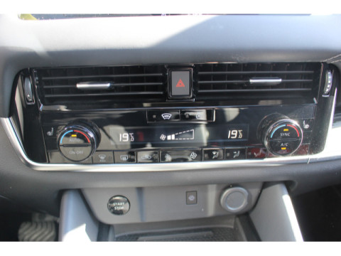 Ansicht 12 - Gebrauchtwagen Fahrzeug, Modell Qashqai der Marke Nissan von Verkäufer AH Westfalenstr. GmbH & Co.KG