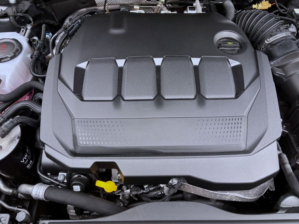 Thumb 17: Audi Q2 35 TDI MATRIX NAVI SITZHZG VIRTUAL