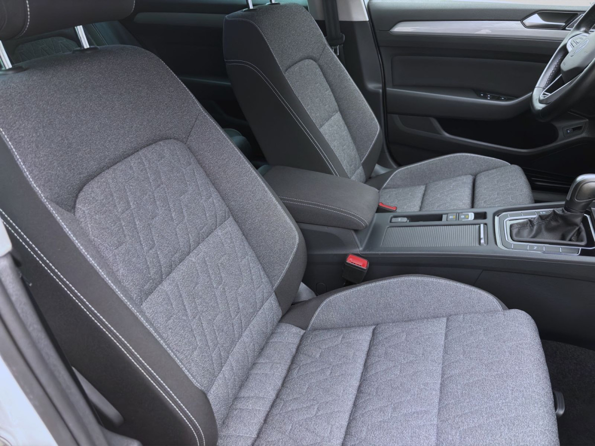 Thumb 15: Volkswagen Passat Variant 2.0 TDI DSG BUSINESS NAVI KAMERA LED ACC