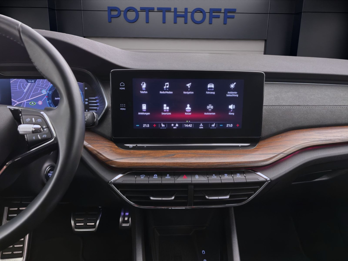 Thumb 13: Škoda Octavia Combi 2.0 TDI DSG 4x4 SCOUT AHK NAVI PDC MATRIX