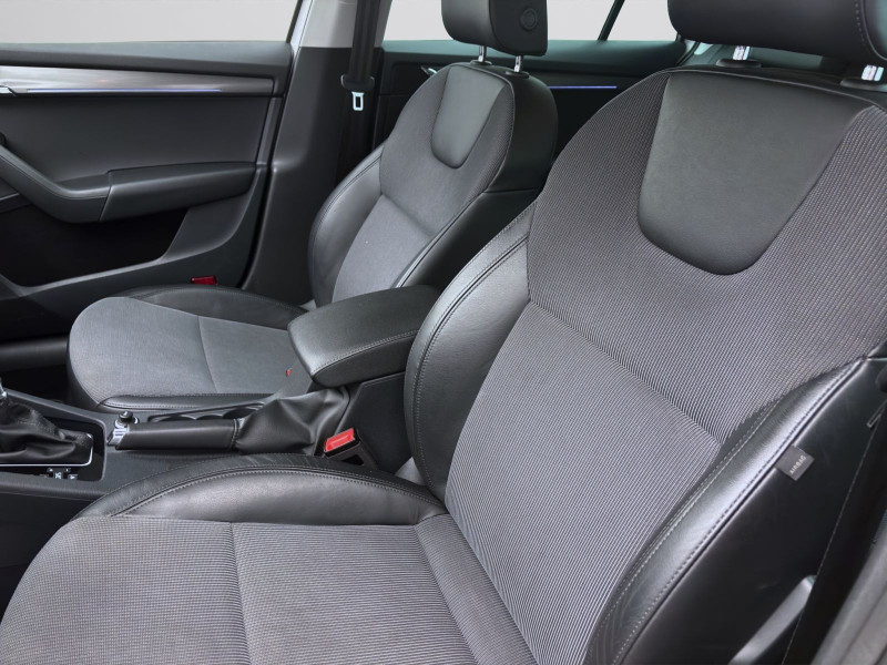 Bild 8: Škoda Octavia Combi 2.0 TDI DSG STYLE NAVI PDC LED SITZHZG