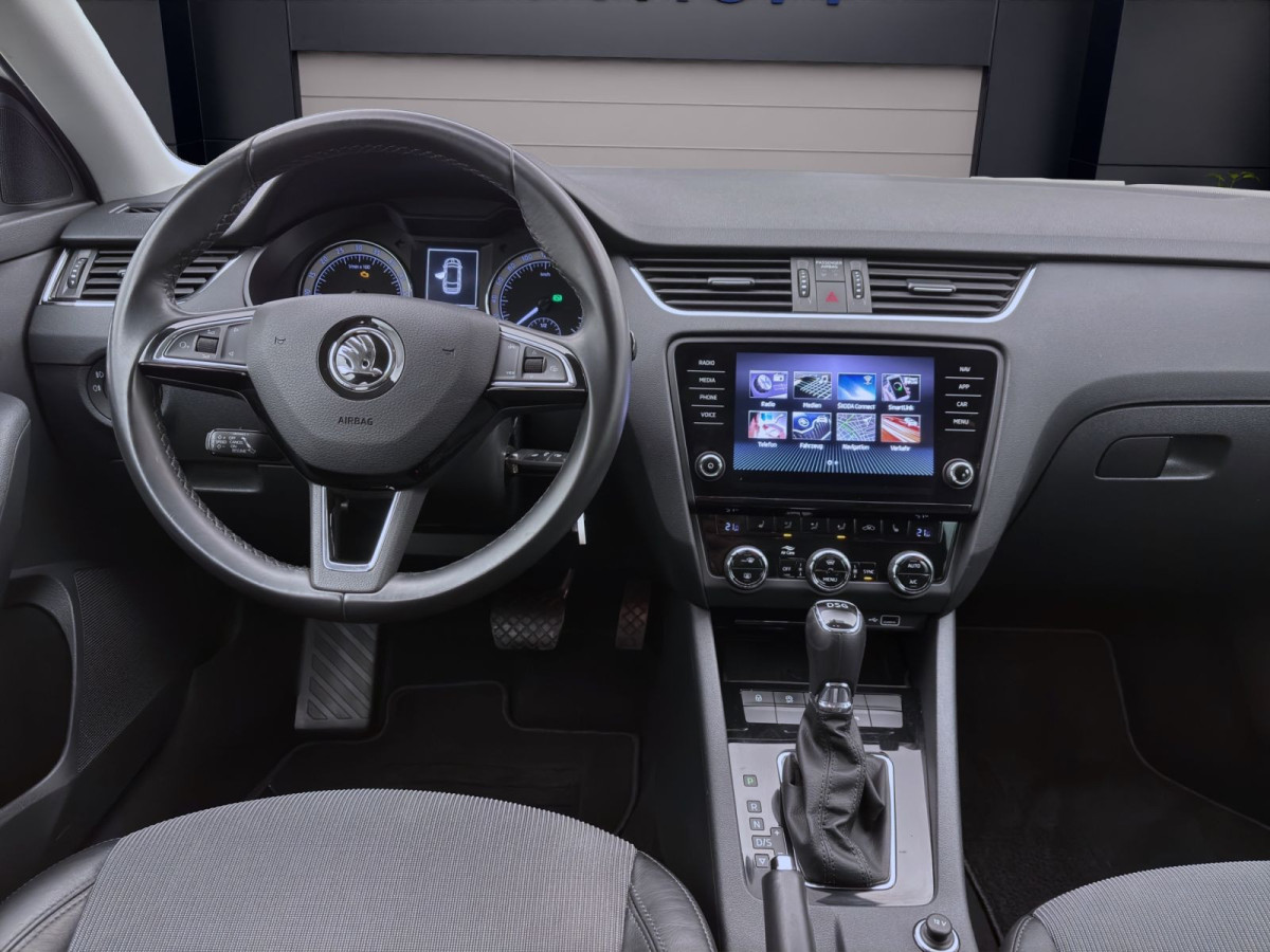 Thumb 12: Škoda Octavia Combi 2.0 TDI DSG STYLE NAVI PDC LED SITZHZG