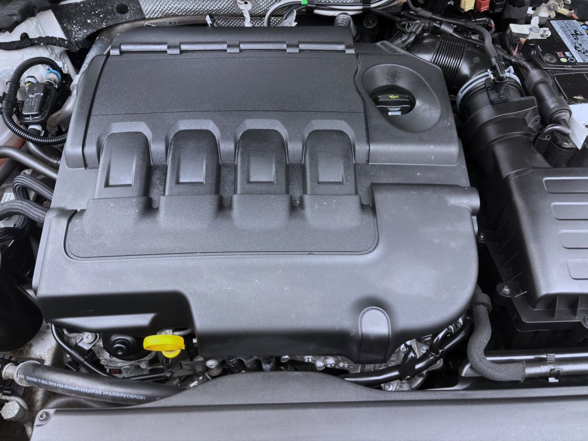 Thumb 17: Škoda Octavia Combi 2.0 TDI DSG STYLE NAVI PDC LED SITZHZG