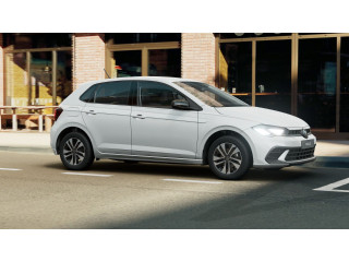 Fahrzeugbild eines Volkswagen Polo in weiß.