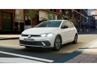 Fahrzeugbild eines Volkswagen Polo in weiß.