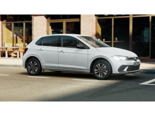 Fahrzeugbild eines Volkswagen Polo in weiß.