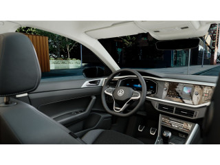 Fahrzeugbild eines Volkswagen Polo in weiß.