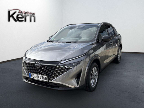 Automodell: Qashqai in der Farbe grau