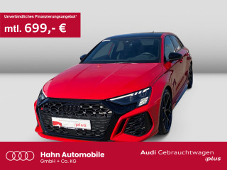 Fahrzeugbild eines Audi RS 3 Sportback in rot.