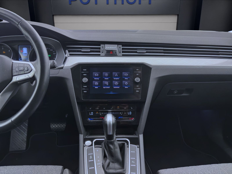 Bild 14: Volkswagen Passat Variant 2.0 TDI DSG R-LINE NAVI KAMERA SITZHZG LED