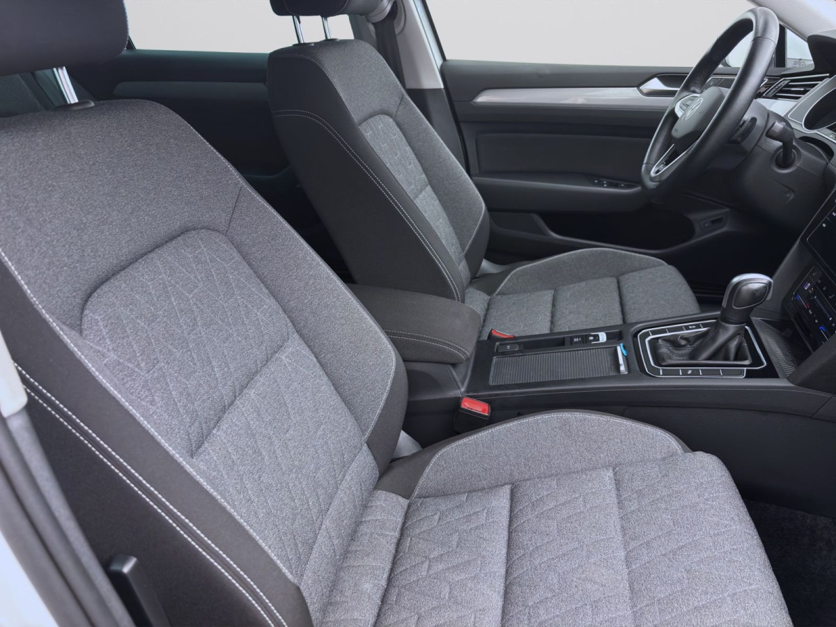 Thumb 16: Volkswagen Passat Variant 2.0 TDI DSG R-LINE NAVI KAMERA SITZHZG LED