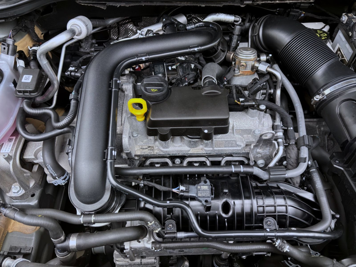 Thumb 17: Seat Arona 1.0 TSI DSG FR KAMERA SITZHZG KLIMA LED