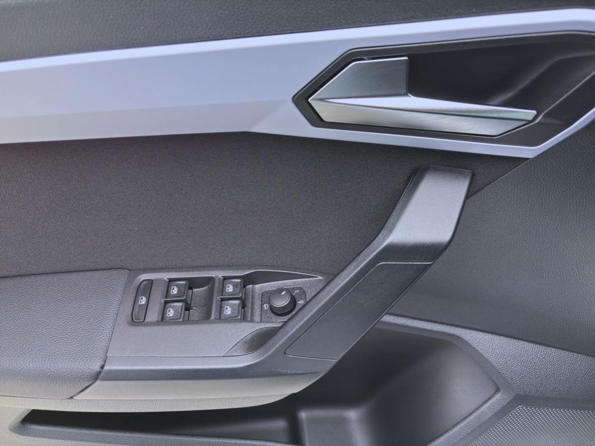 Thumb 9: Seat Arona 1.0 TSI DSG FR KAMERA PDC LED SITZHZG