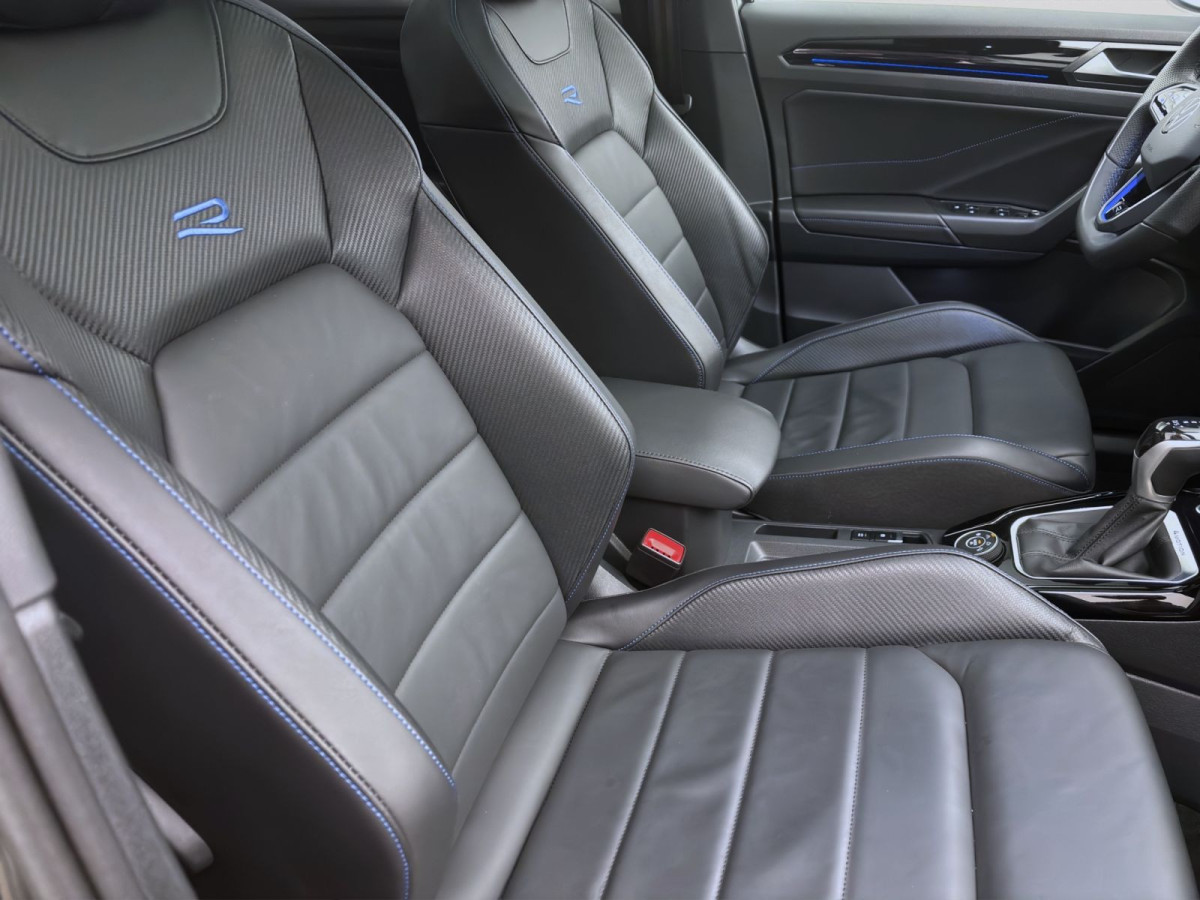 Thumb 15: Volkswagen T-Roc 2.0 TSI DSG 4M R PANO IQ.LIGHT AHK NAVI