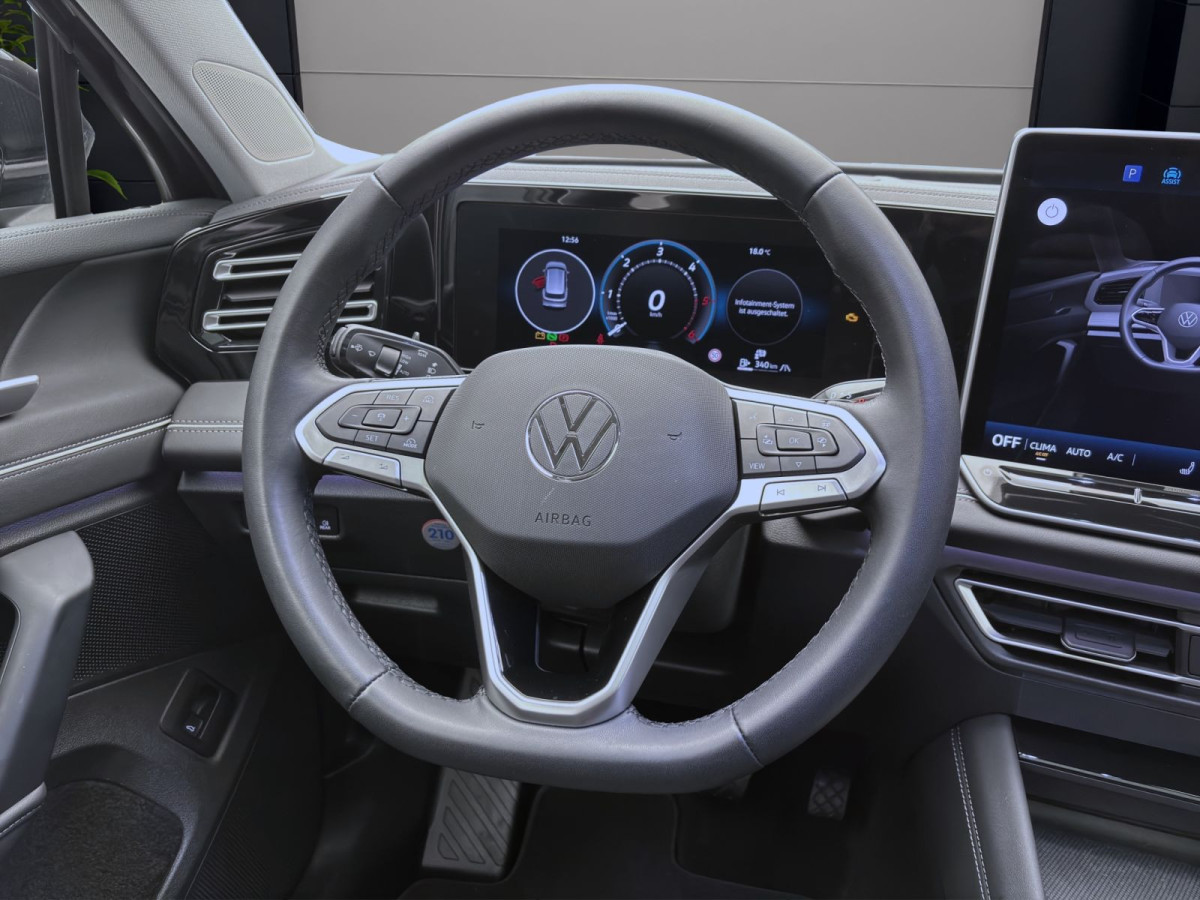 Thumb 10: Volkswagen Tiguan 2.0 TDI DSG 4M ELEGANCE PANO AHK NAVI KAMERA