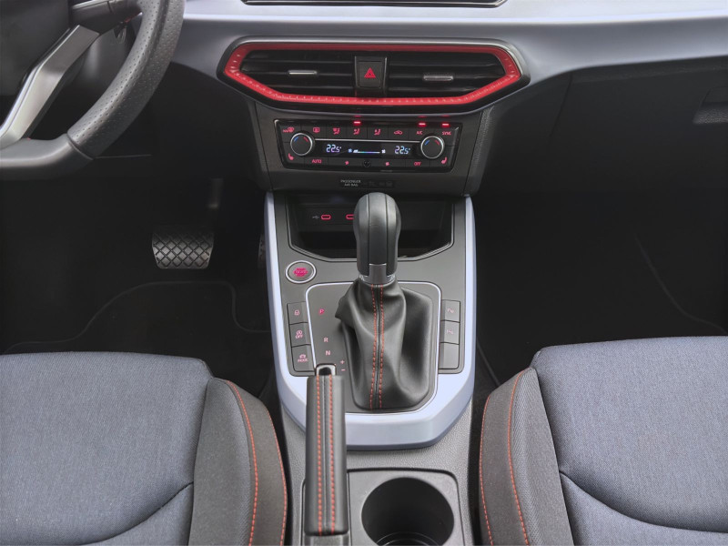 Bild 13: Seat Arona 1.0 TSI DSG FR KAMERA SITZHZG PDC LED