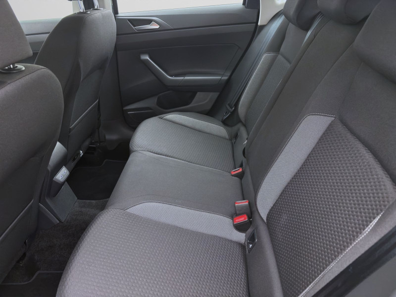 Bild 14: Volkswagen Polo 1.0 MPI LIFE AHK PDC LED SITZHZG