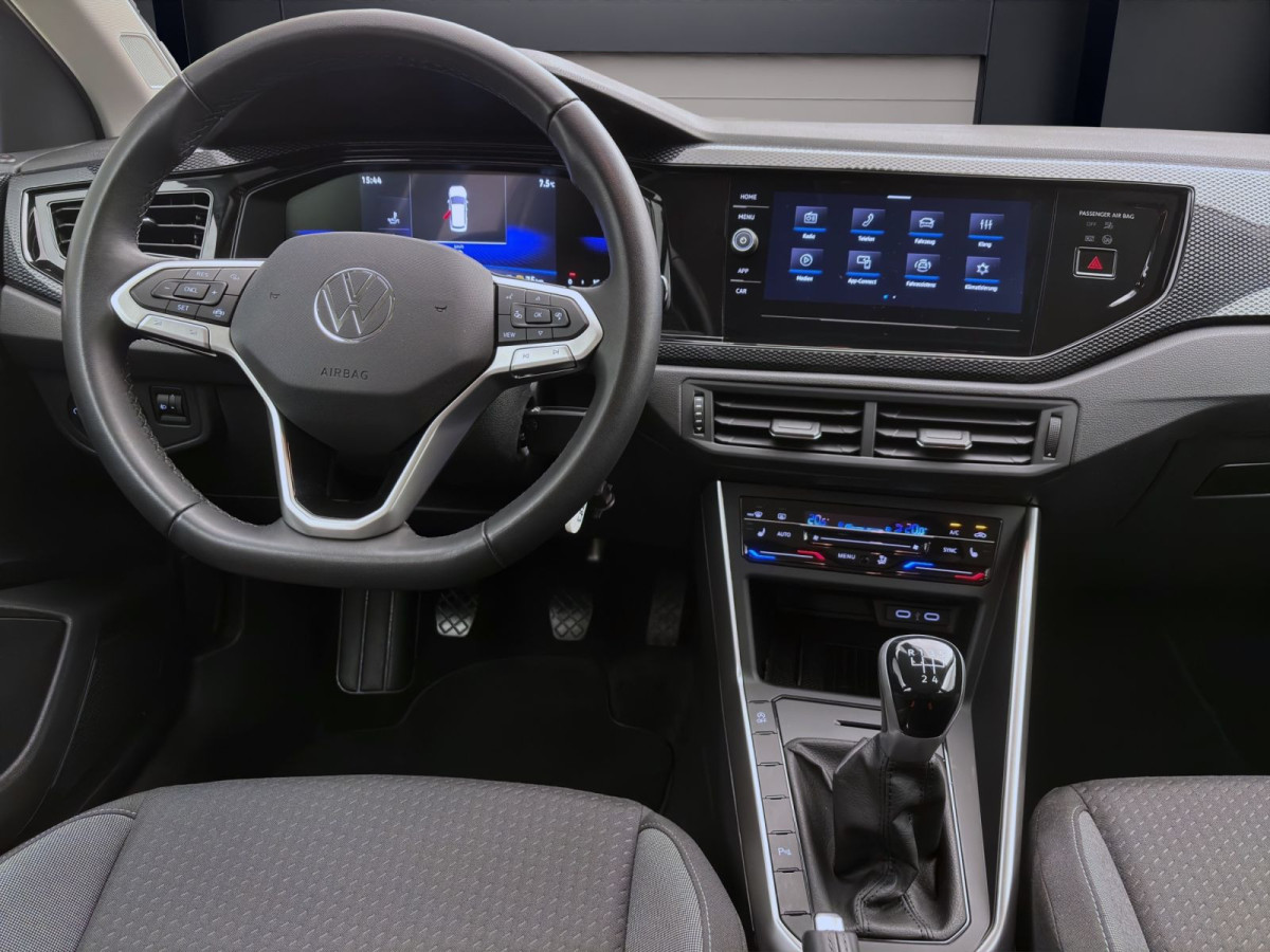 Thumb 12: Volkswagen Polo 1.0 MPI LIFE AHK PDC LED SITZHZG
