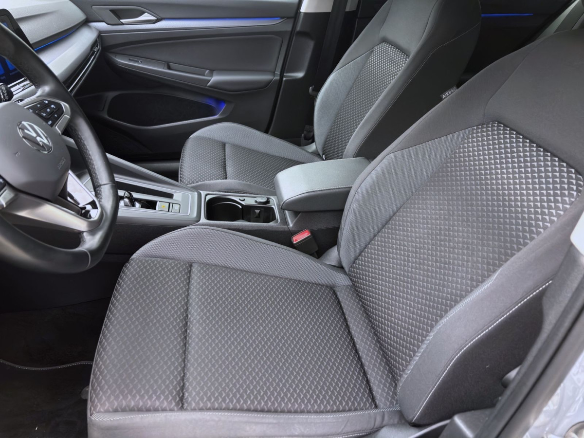 Thumb 8: Volkswagen Golf 1.5 eTSI DSG ACTIVE NAVI KAMERA SITZHZG PDC