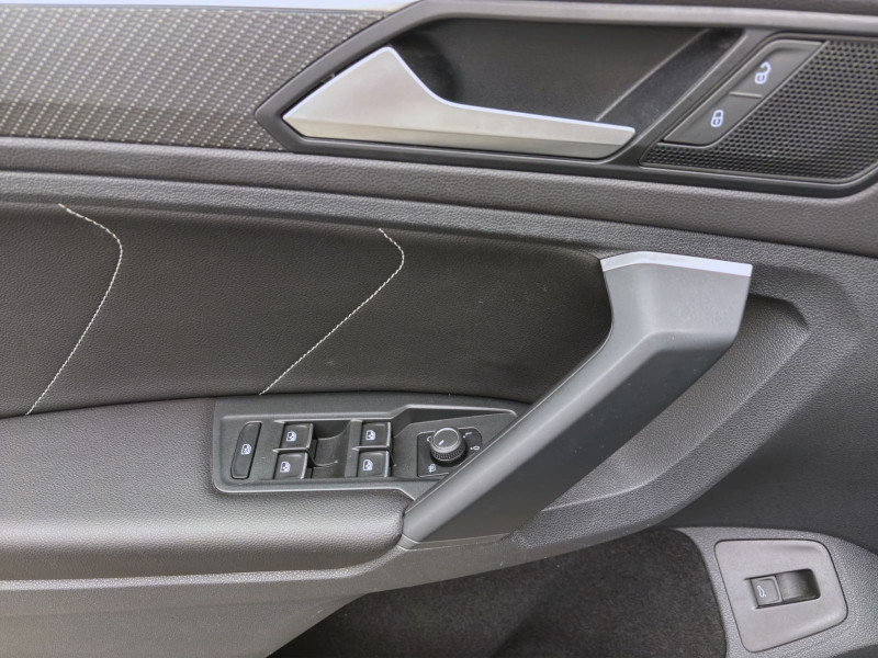 Bild 9: Volkswagen Tiguan 2.0 TDI DSG R-LINE NAVI AHK KAMERA KLIMA