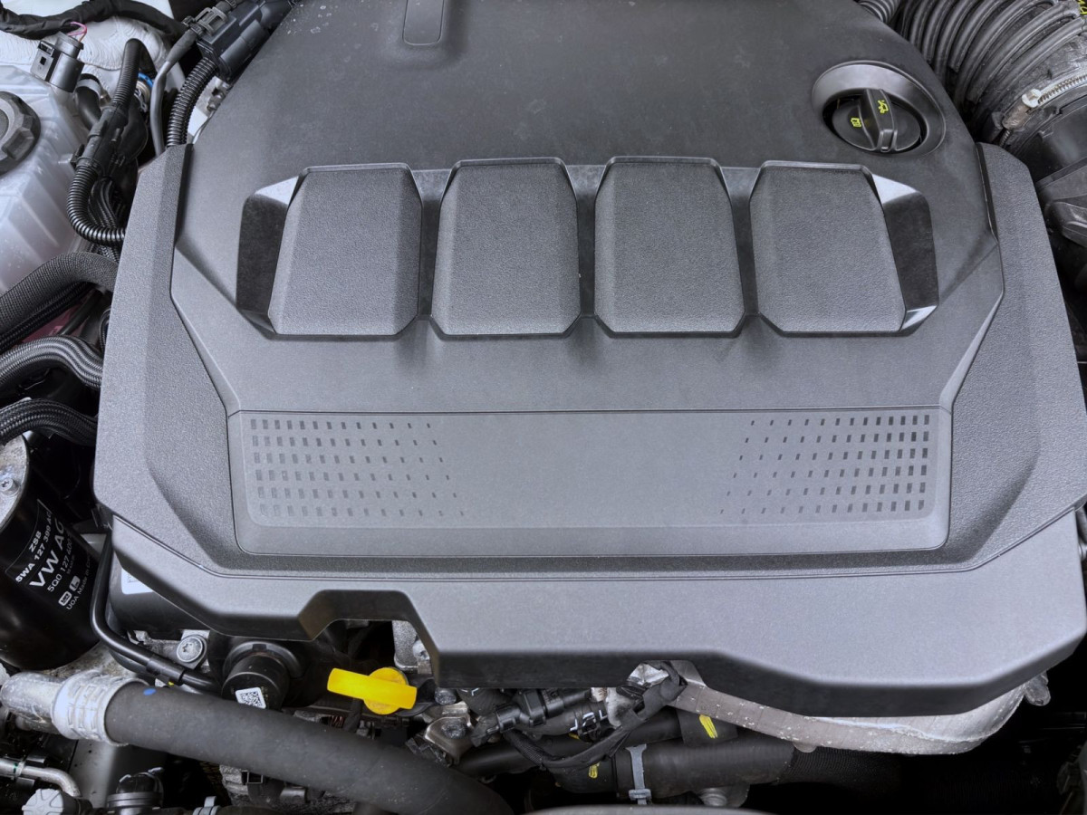 Thumb 17: Volkswagen Passat Variant 2.0 TDI DSG BUSINESS NAVI AHK KAMERA SHZG