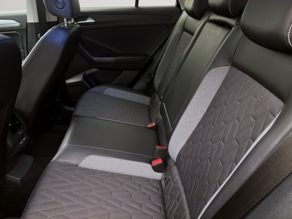 Thumb 14: Volkswagen T-Roc 1.0 TSI GOAL NAVI PDC LED SITZHZG