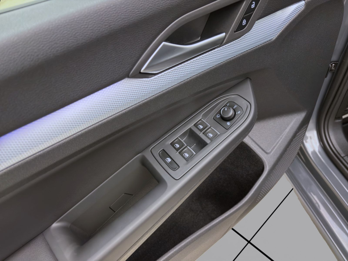 Thumb 9: Volkswagen Golf 1.5 eTSI DSG GOAL AHK KAMERA NAVI PDC