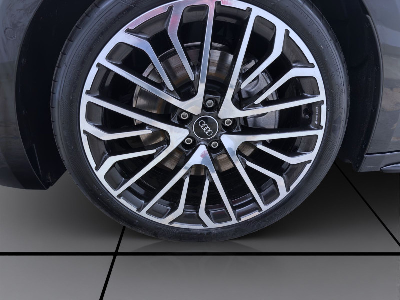 Bild 7: Audi A5 Avant TDI Q S LINE AHK PANO B&O HUD LM20