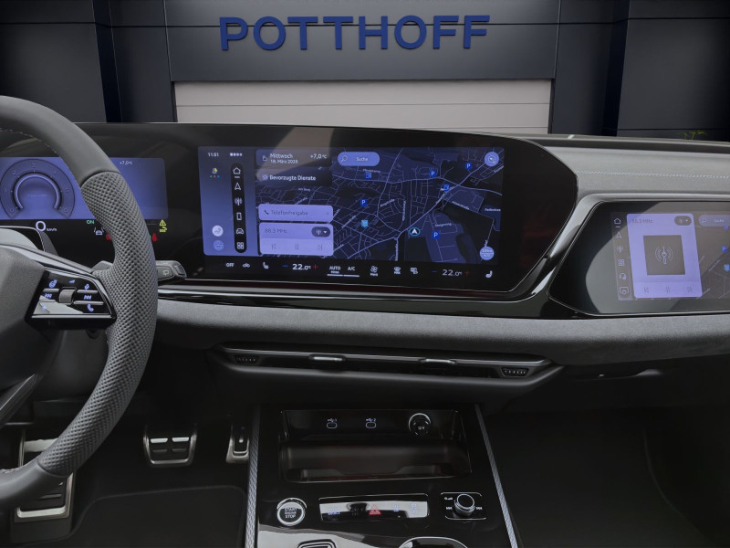 Bild 13: Audi A5 Avant TDI Q S LINE AHK PANO B&O HUD LM20