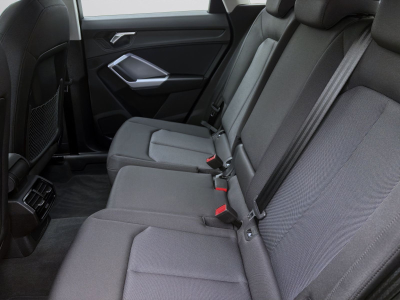 Bild 14: Audi Q3 35 TFSI NAVI+ KAMERA SITZHZG PDC KLIMA