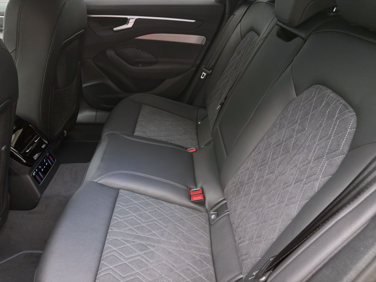 Thumb 14: Audi A6 Avant TDI Q S LINE AHK MEMORY LM21