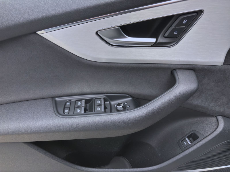 Bild 9: Audi Q7 55 TFSI Q S LINE PANO AHK MATRIX B&O